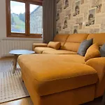122 - Vucko - Private Host Apartament 3*