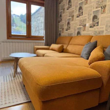 122 - Vucko - Private Host Apartman 3*